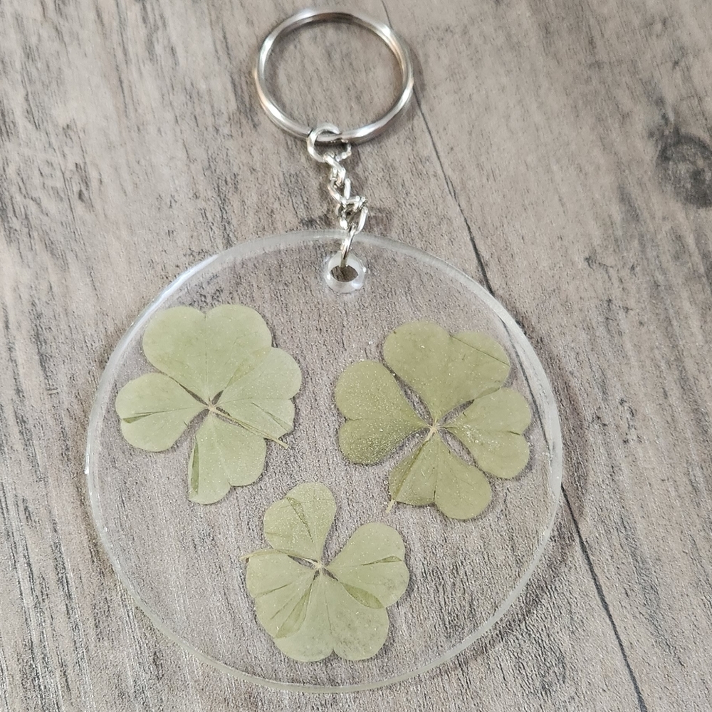 Genuine 4 Leaf Clover Keychain